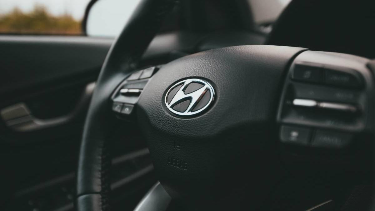 hyundai recheama service sute mii masini probleme centuri siguranta