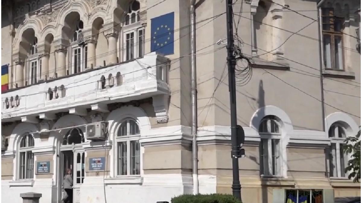 scandal urlati demolare primarie