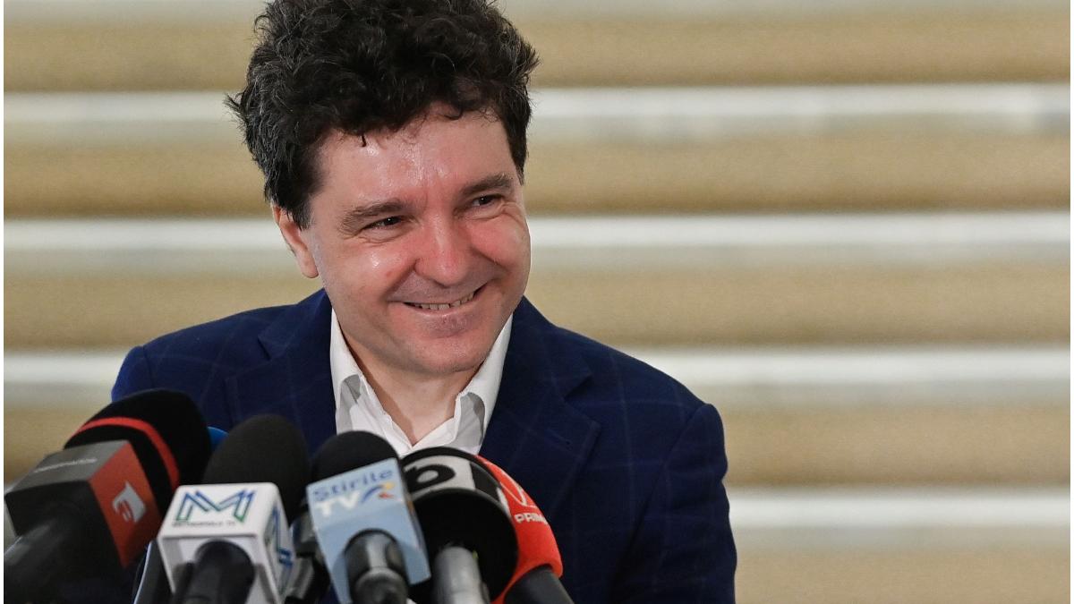 nicusor dan a devenit tata pentru a doua oara