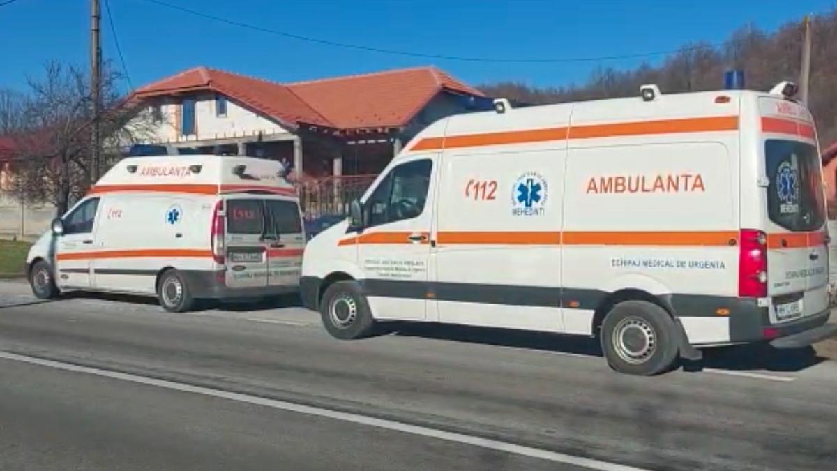 8 angajati ambulanta neamt retinuti dna spaga 6 000 euro angajare