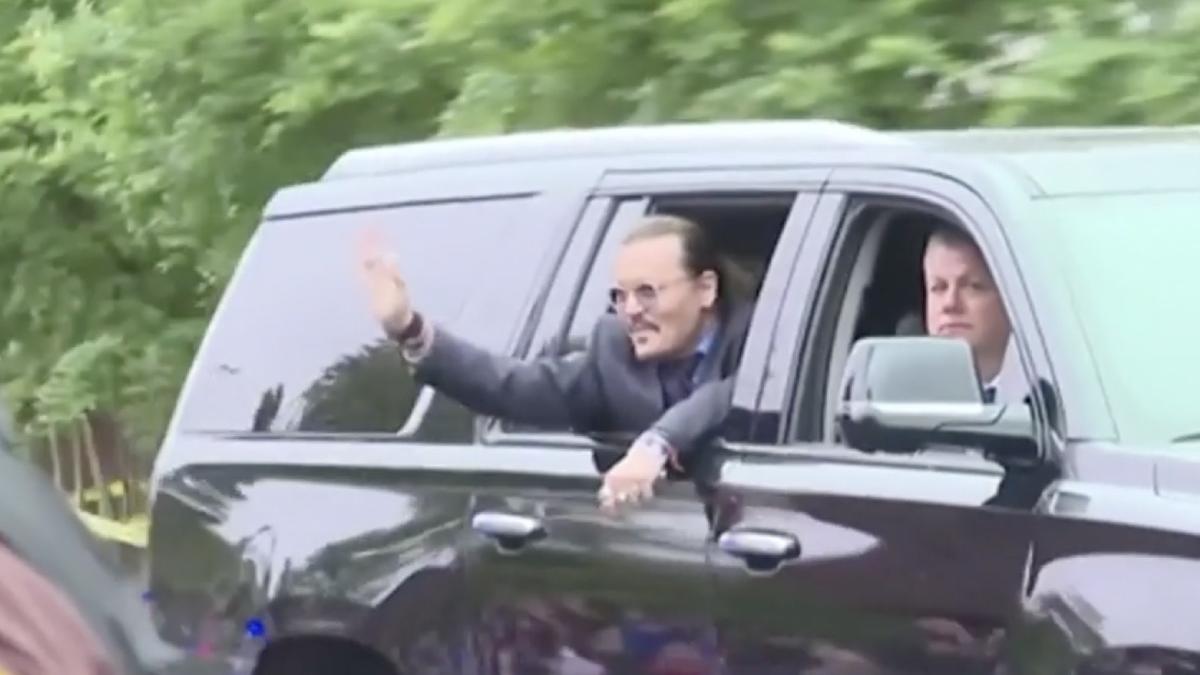 deliberari johnny depp amber heard sute fani fata tribunalului