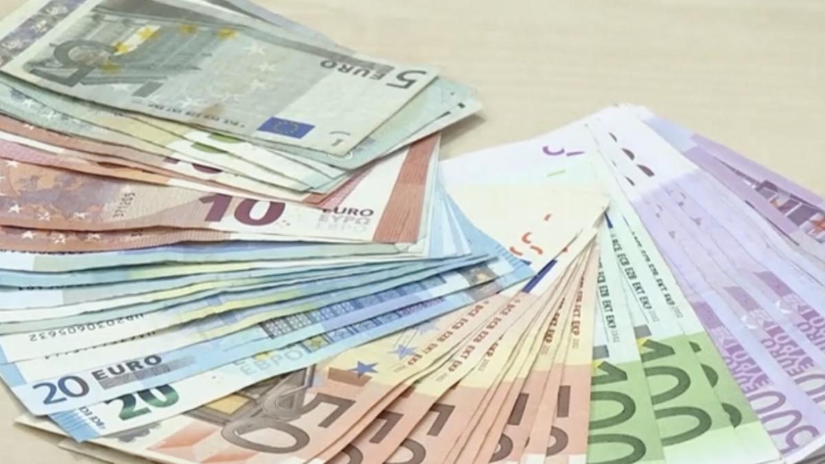 primar mehedinti jefuit petrecea botez 100 000 euro