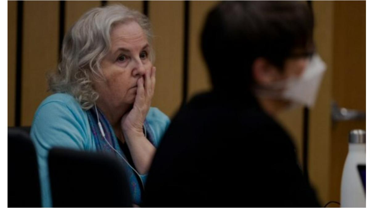 autoare eseu crima sot nancy crampton brophy