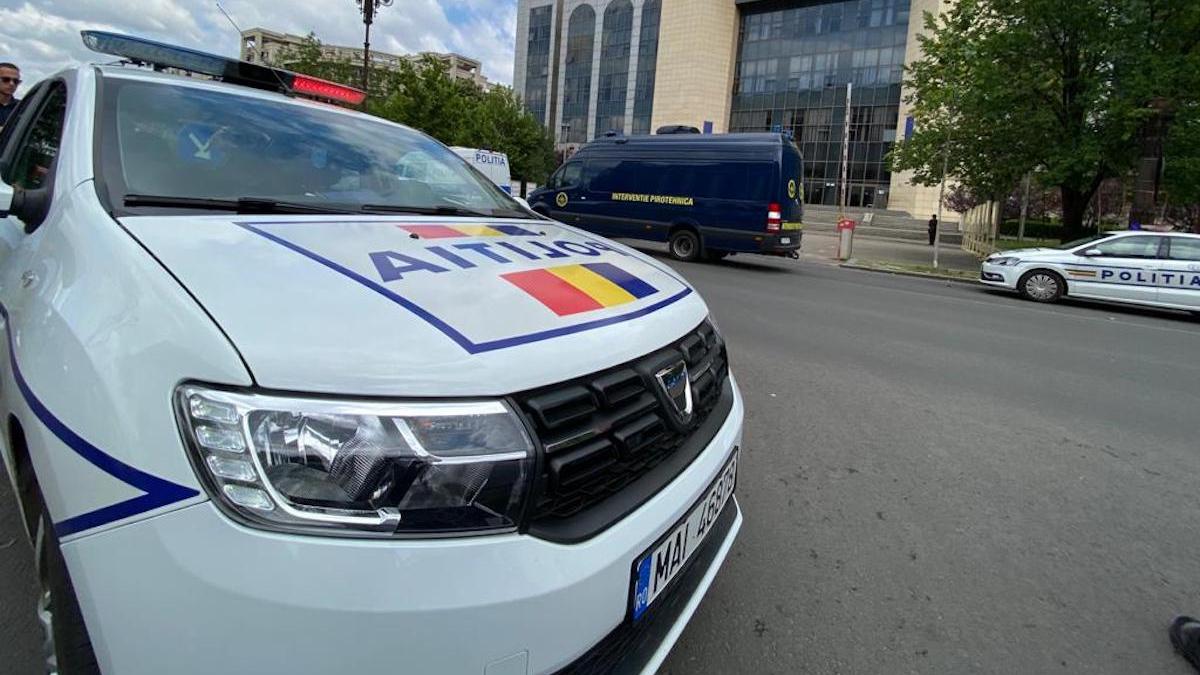 politist batut timpul misiuni trafic bucuresti