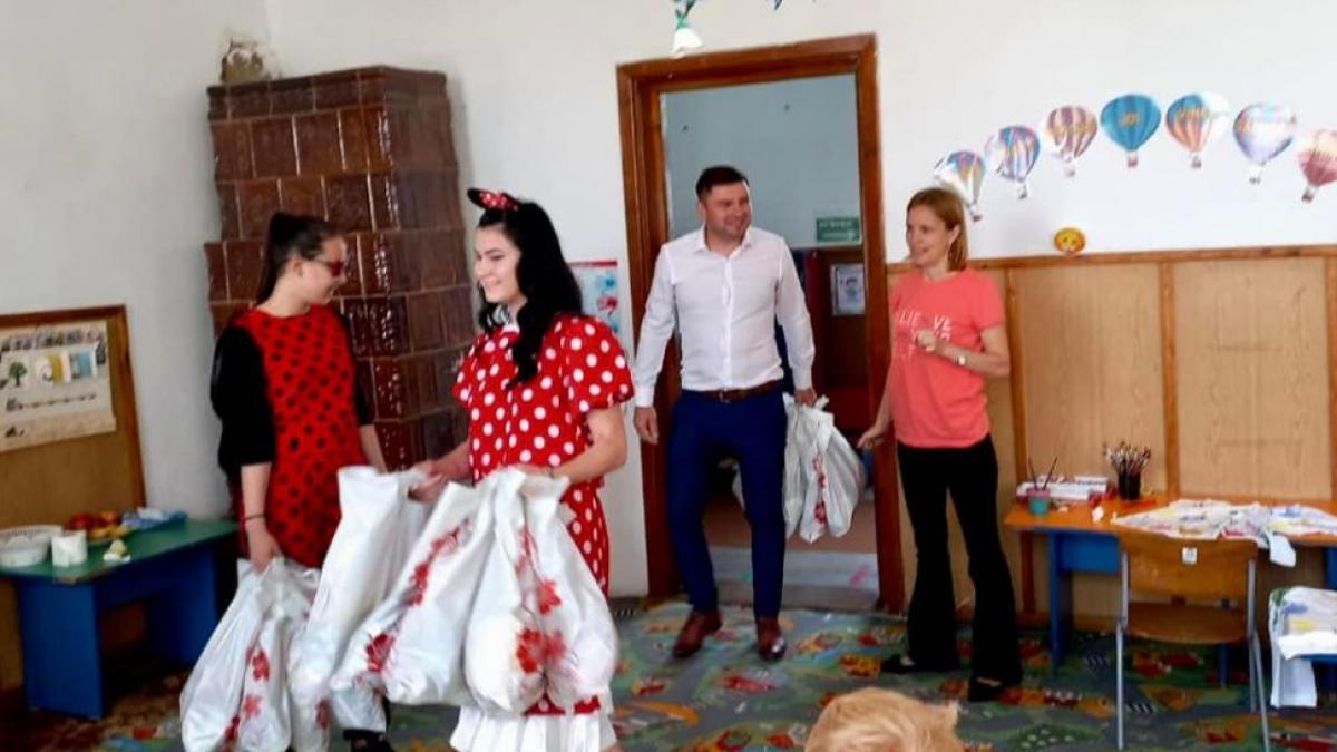 primar mihai visinescu branistea cadouri copii 1 iunie
