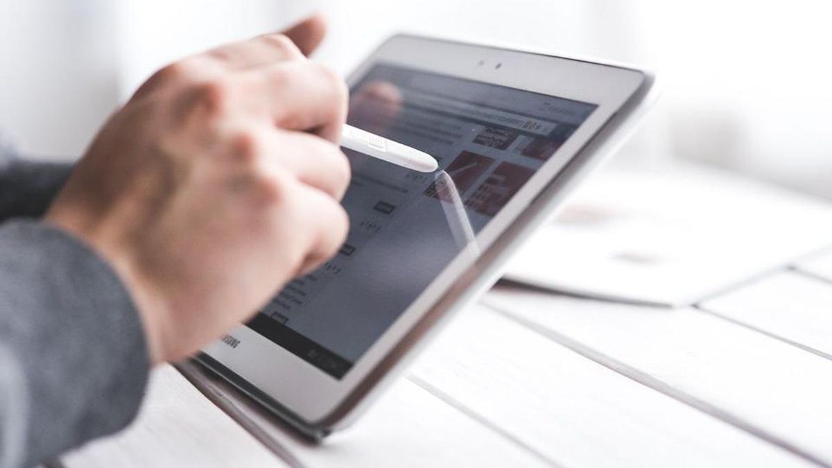 cati bani castiga recenzor merge teren recensamant 2022