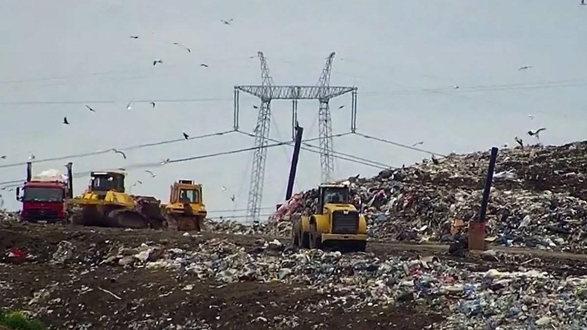 groapa gunoi glina redeschisa locuitori popesti leordeni revoltati