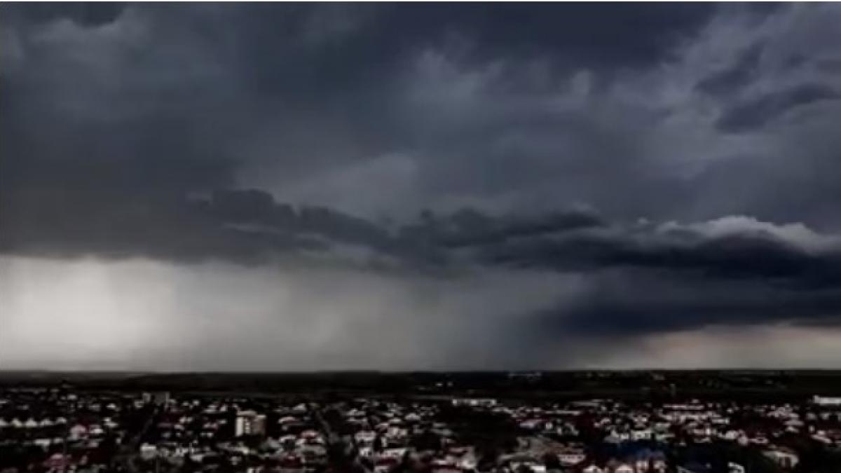 anm cod galben ploi vijelii grindina meteo prognoza romania