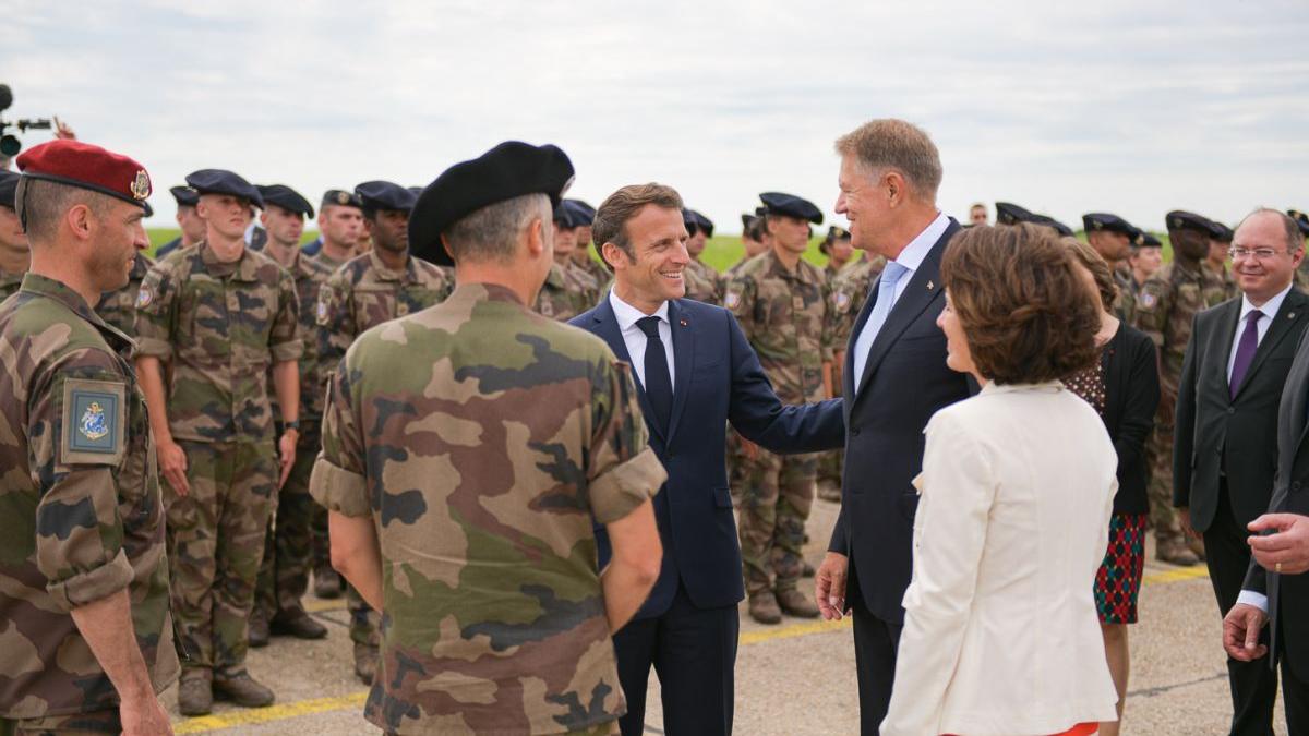 meniu macron romania