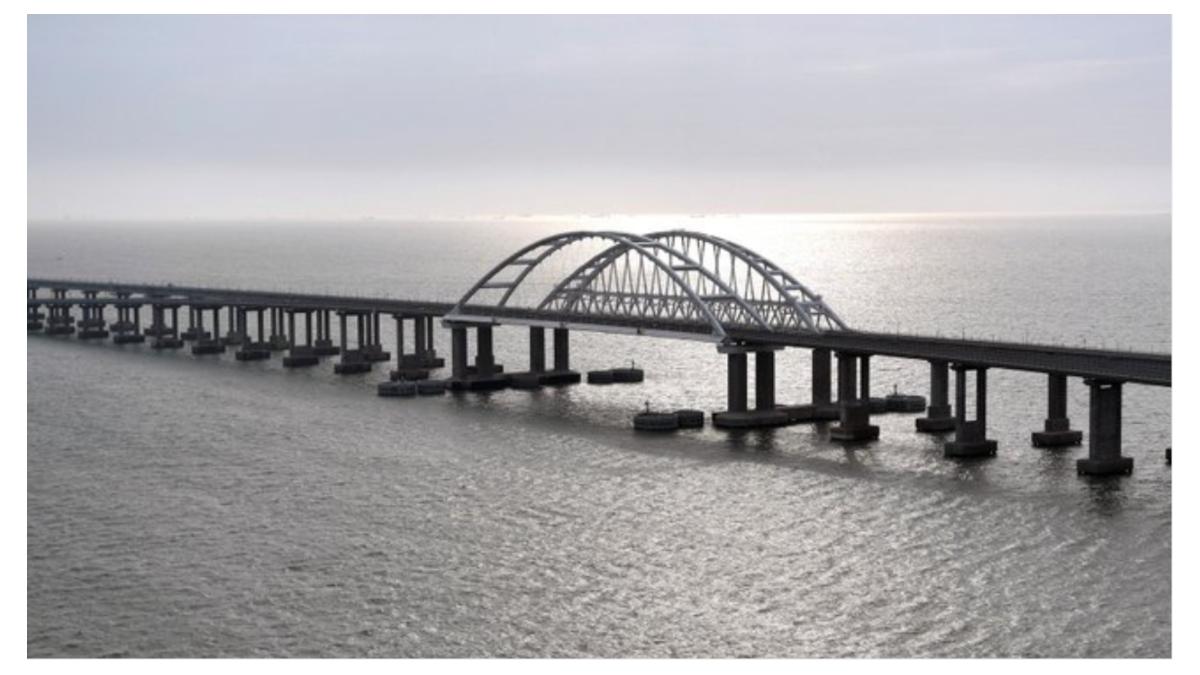 ucraina ameninta distrugere pod crimeea