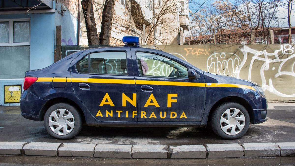 anaf vaneaza facebook instagram fisc cu ochii vacante romani