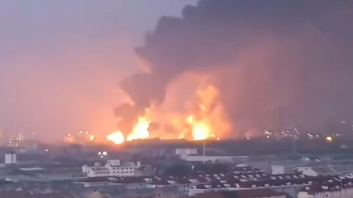 incendiu uzina chimica china bilant morti raniti