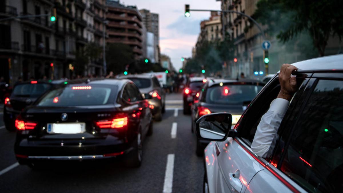 nicusor dan parcari platita taxa auto bucuresti