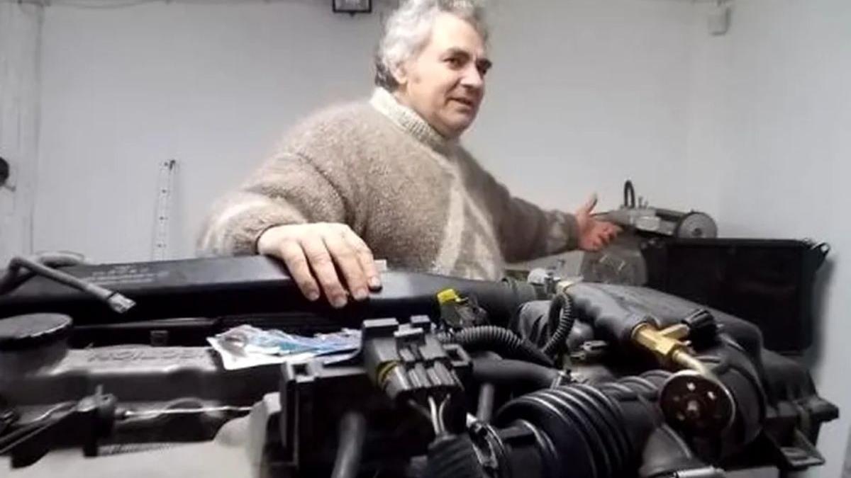 inginer roman masina merge 5000 km cu 2 litri apa