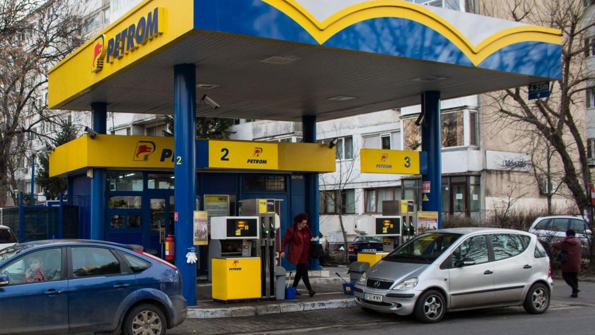 benzina si motorina au ajuns la cel mai mare pret din istorie ministrii nu iau nicio masura