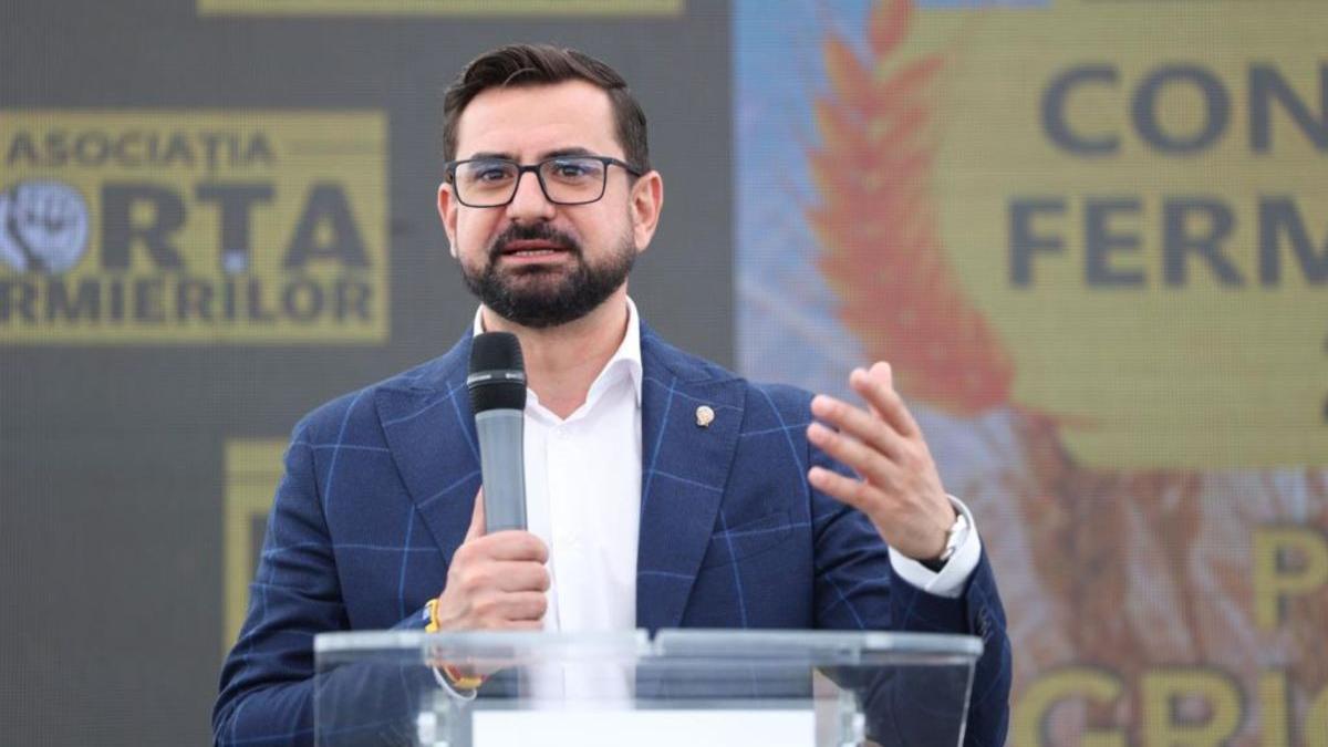 adrian chesnoiu acuzat abuz serviciu dna ridicare imunitate