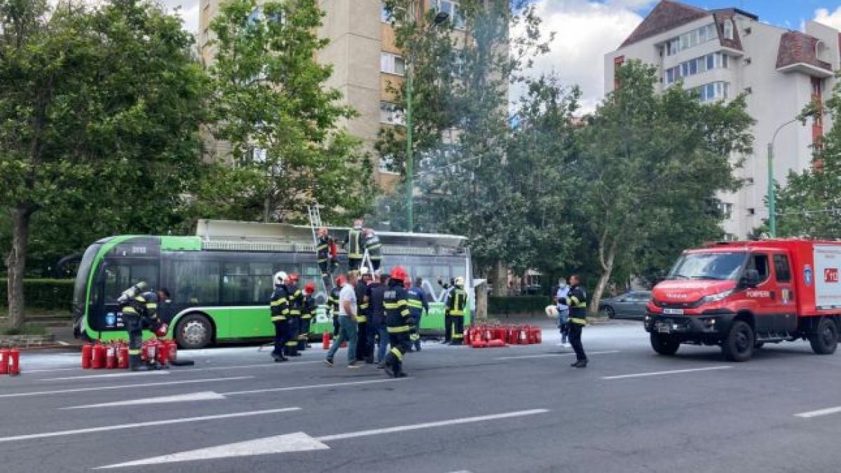 autobuze electrice brasov retrase