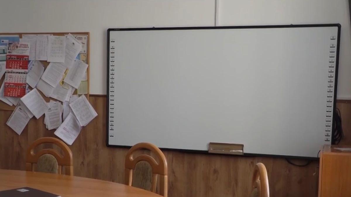 scoala zona saraca suceava dotata gadgeturi internet