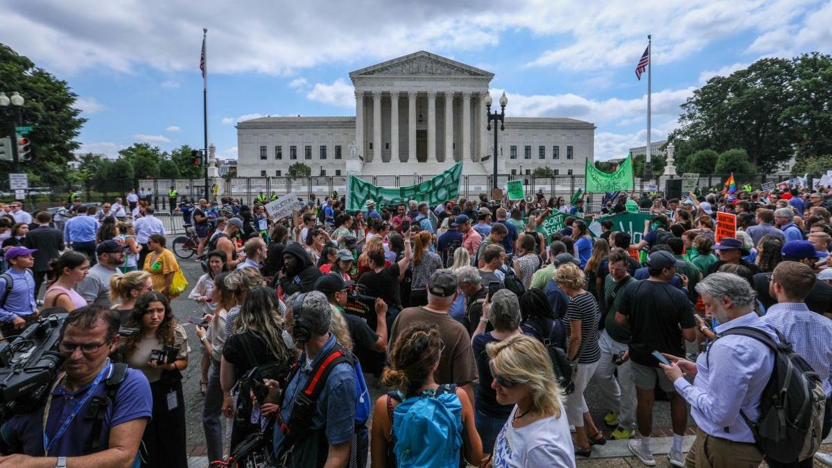 american revolta strada interzicere drept avort gaze lacrimogene