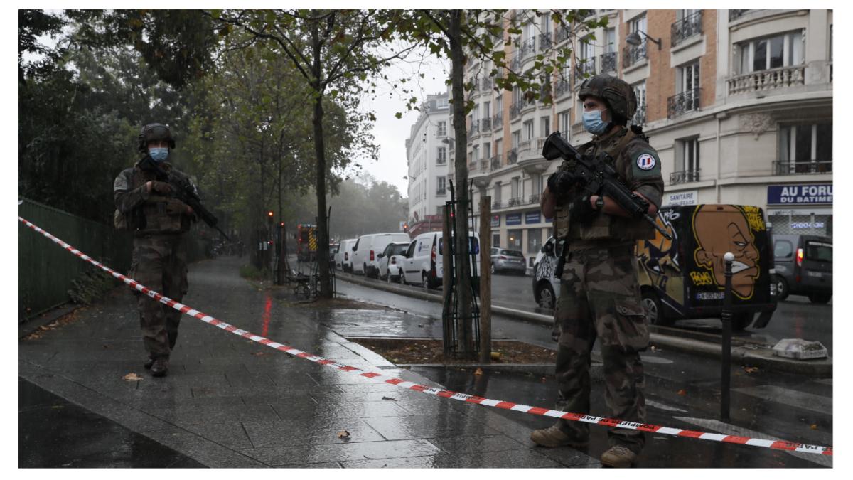 barbati gasiti vinovati atac paris