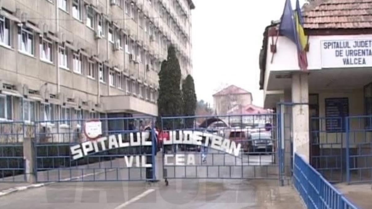 asistent spital judetean urgenta valcea stare grava cazut scara incendiu