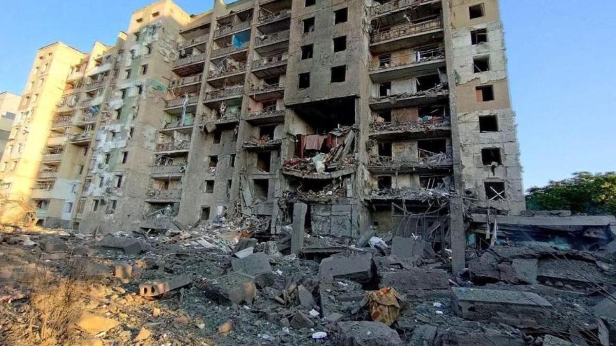 zeci oameni copii au murit in somn bloc bombardat sergheevca odesa razboi ucraina