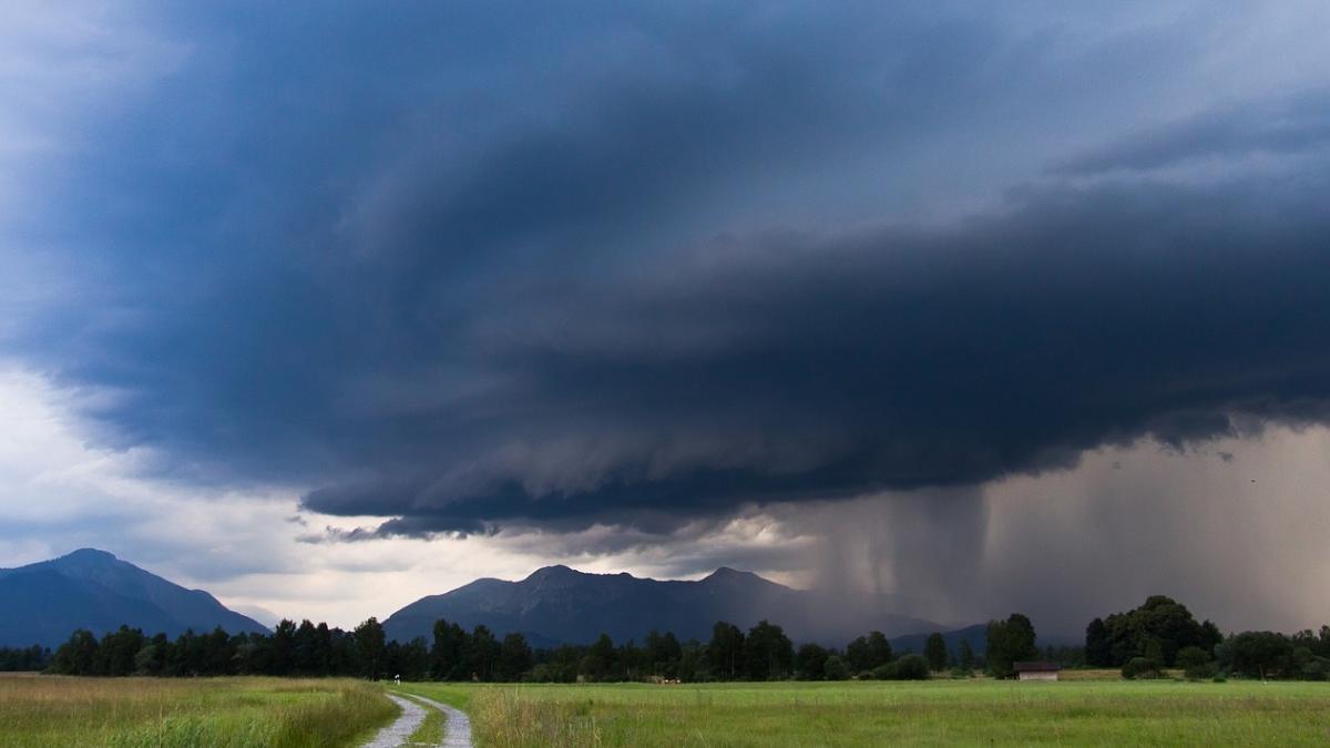 cod rosu ploi torentiale romania