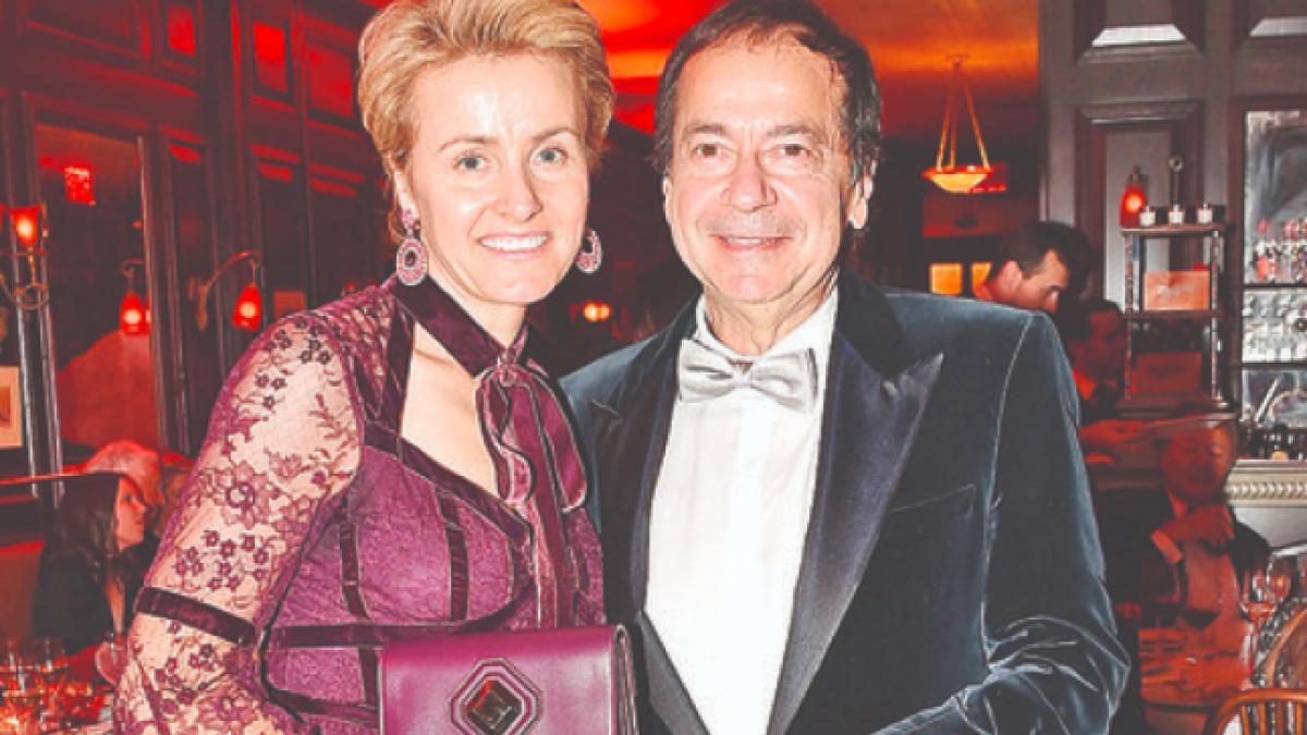 romanca bogata miliard dolari