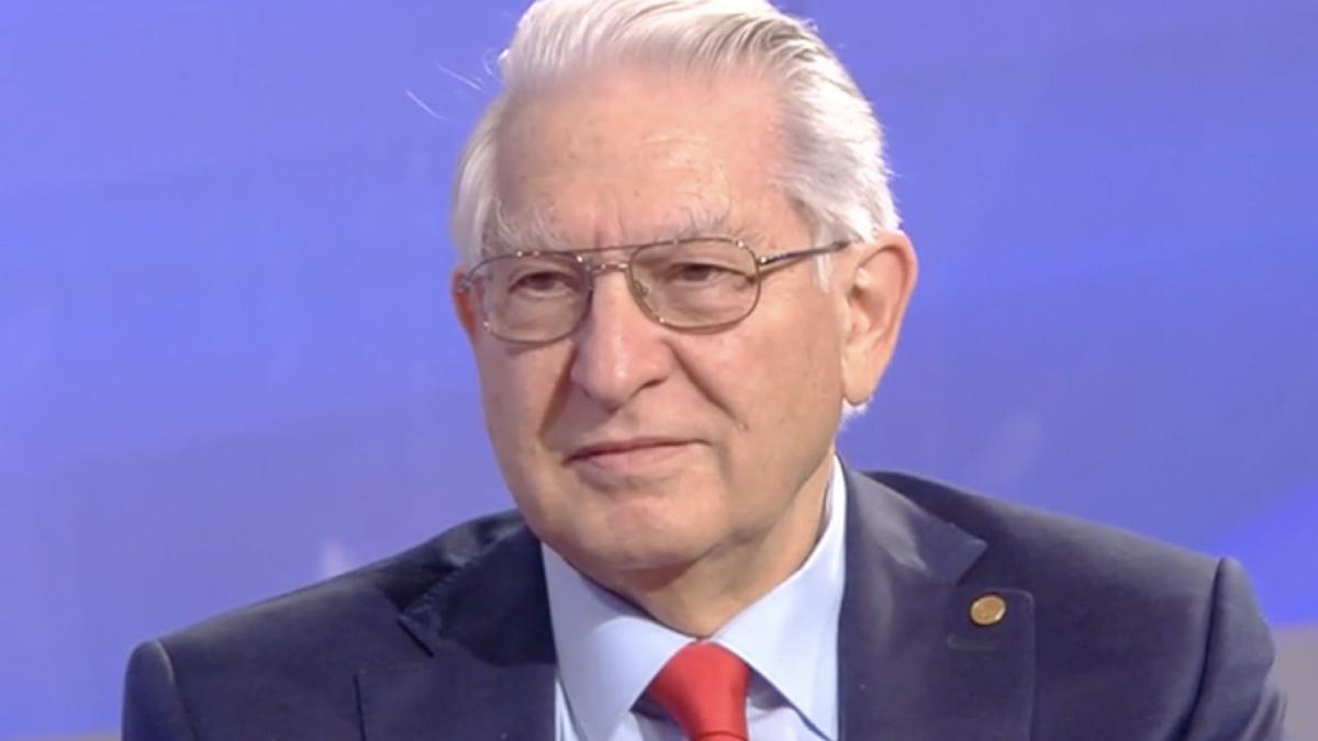 vlad ciurea efect apa bauta dimineata stomacul gol