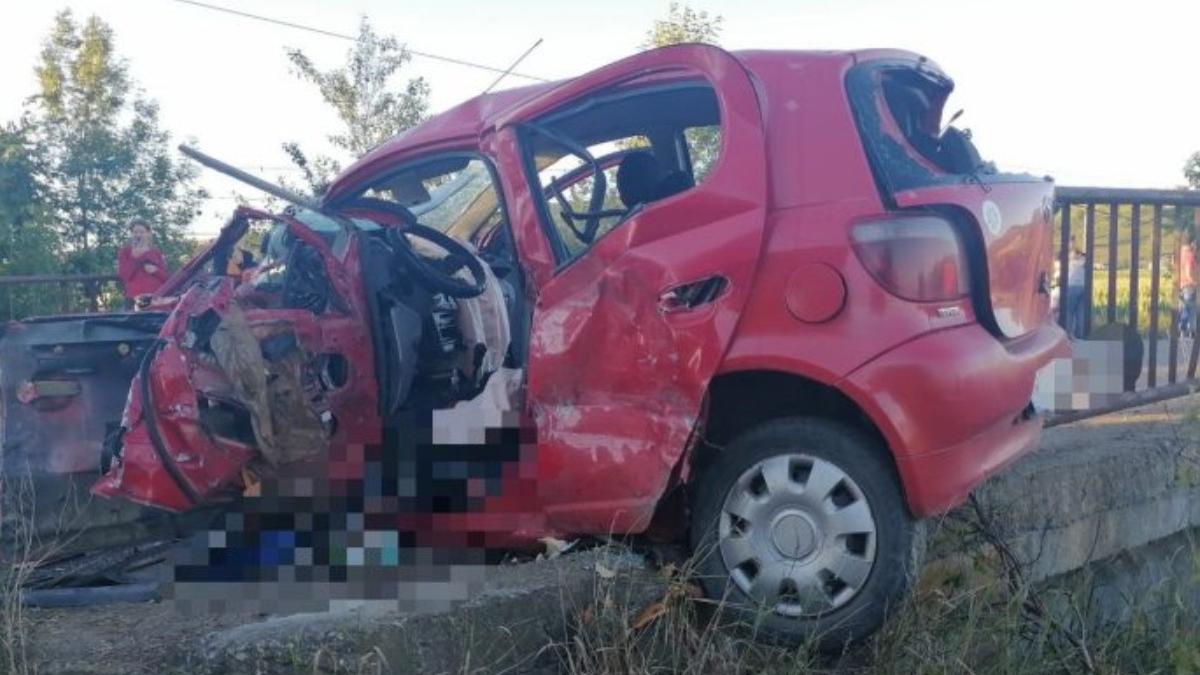 o persoana a murit si trei au fost ranite intr un accident grav pe dn 11 in bacau