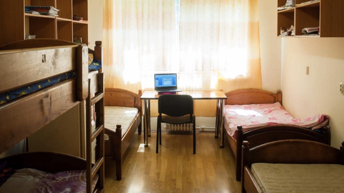 cat costa camera camin studentesc cluj napoca untold 2022