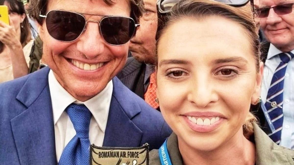 tom cruise fotografiat capitan roman emblema fortele aeriene romane
