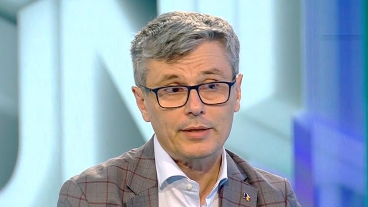 romanii sting lumina de teama facturilor virgil popescu ar trebui sa devenim un pic mai constienti