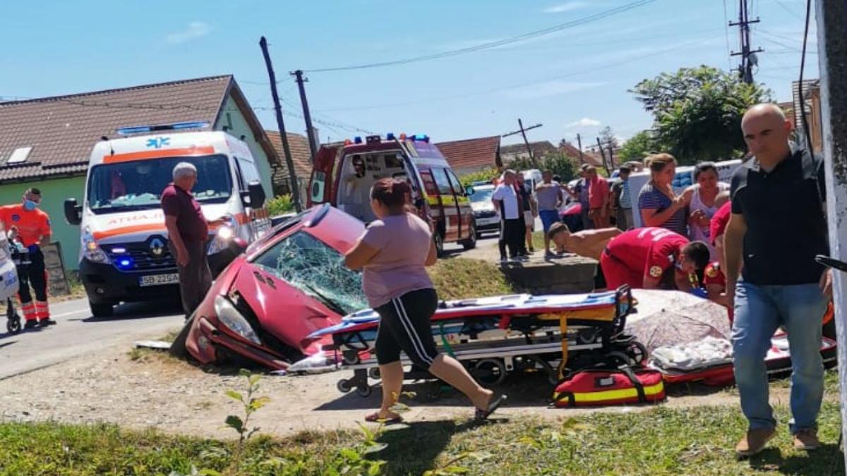 trei oameni podet masina accident nocrich sibiu