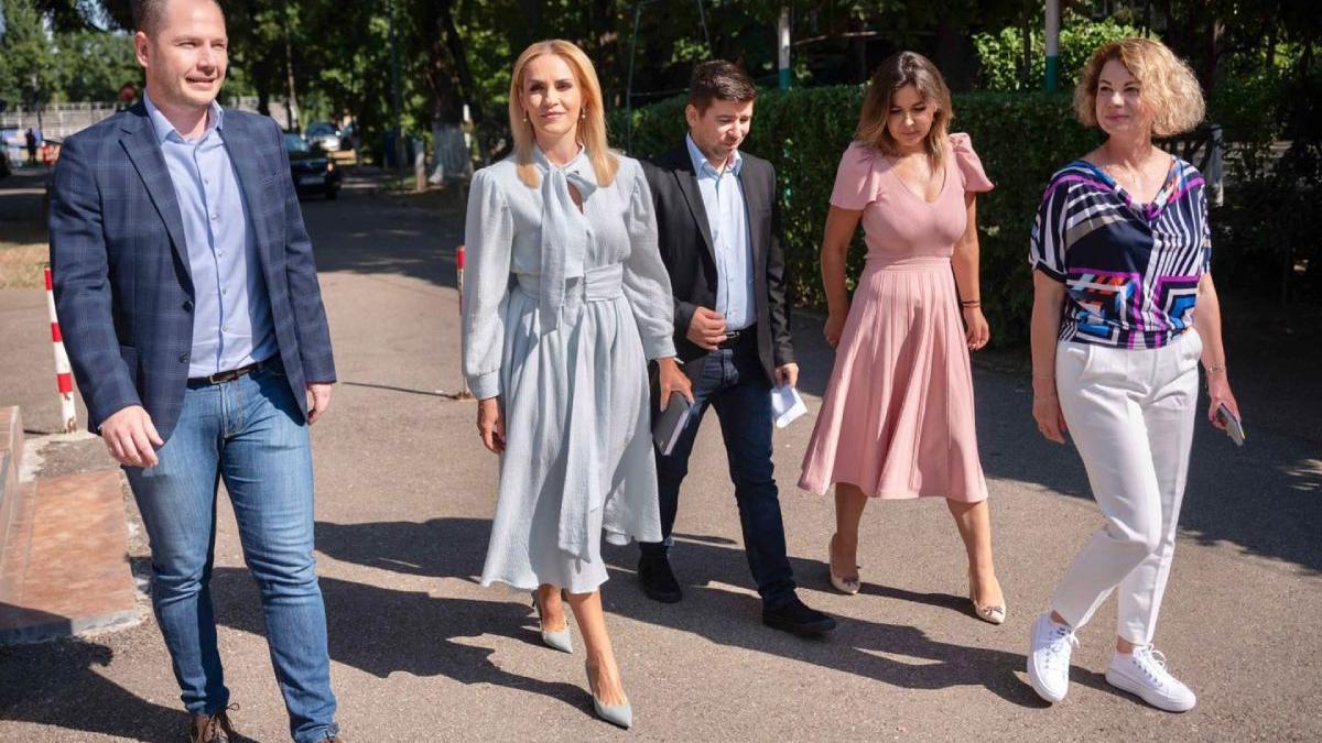 gabriela firea caravana mediul rural tineretul in miscare