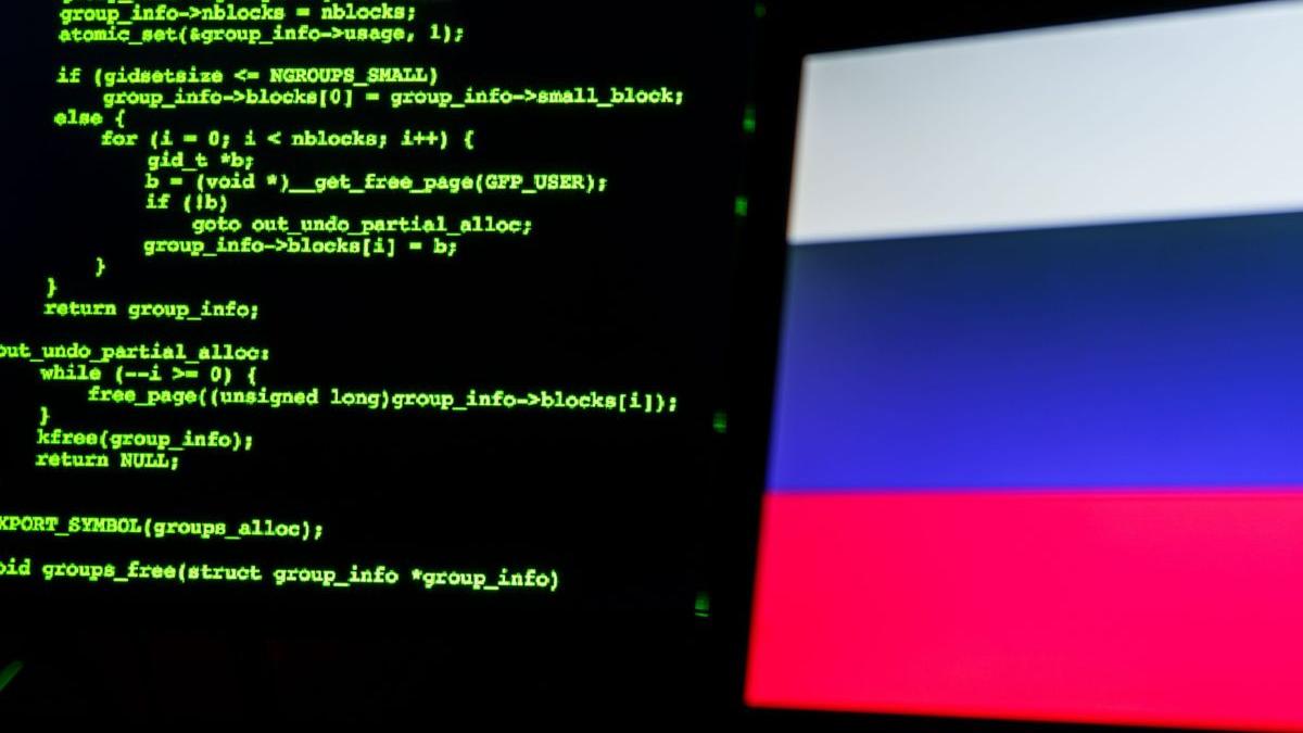 Un hacker român care ar fi infectat peste un milion de calculatoare, inclusiv de la NASA, a fost extrădat în SUA