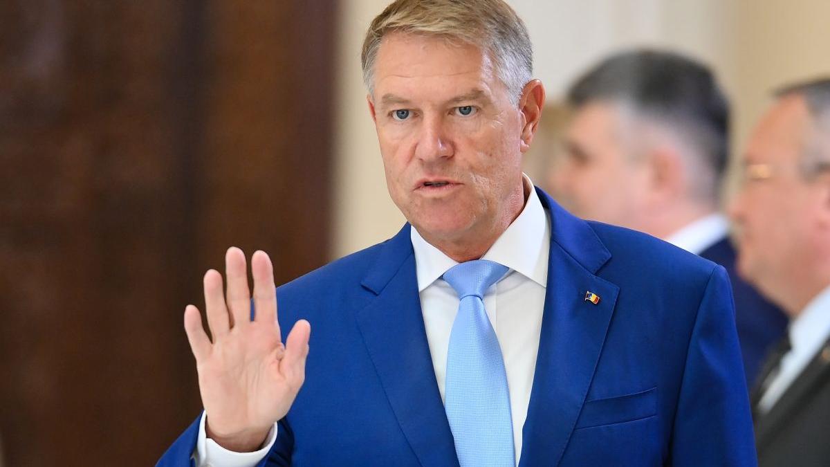 klaus iohannis sesizare ccr legea educatiei discriminare