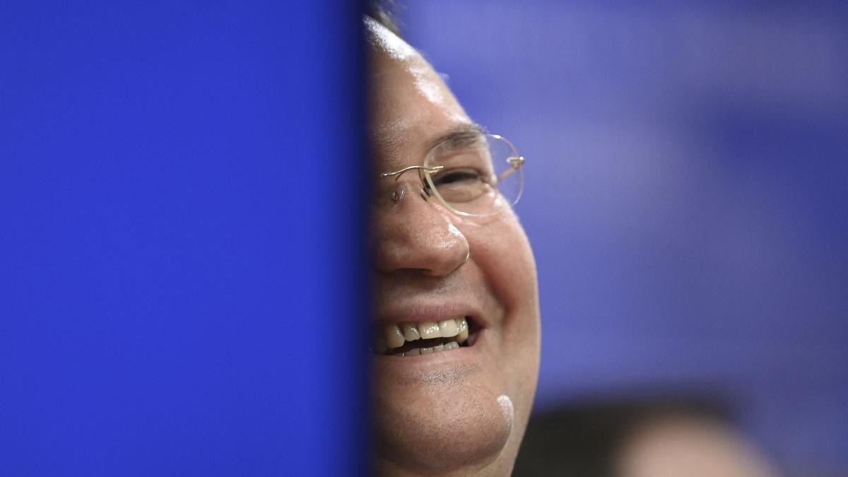 ciuca vrea pastrare pensii militare sunt pensii de serviciu