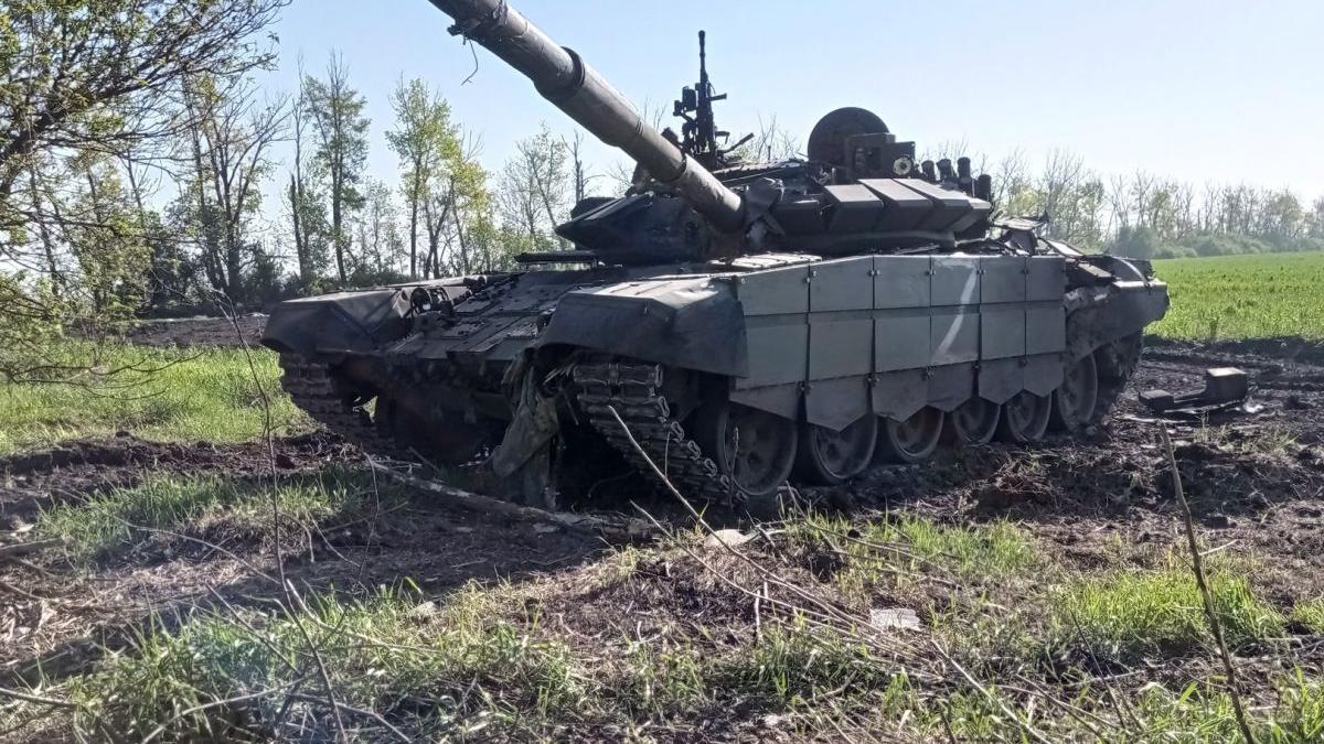 cazatura tanc soldat rus