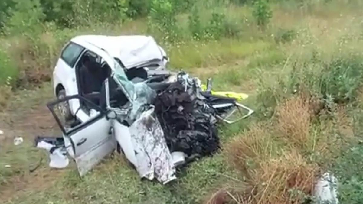 imagini infioratoare accident teleorman familie intreaga tir