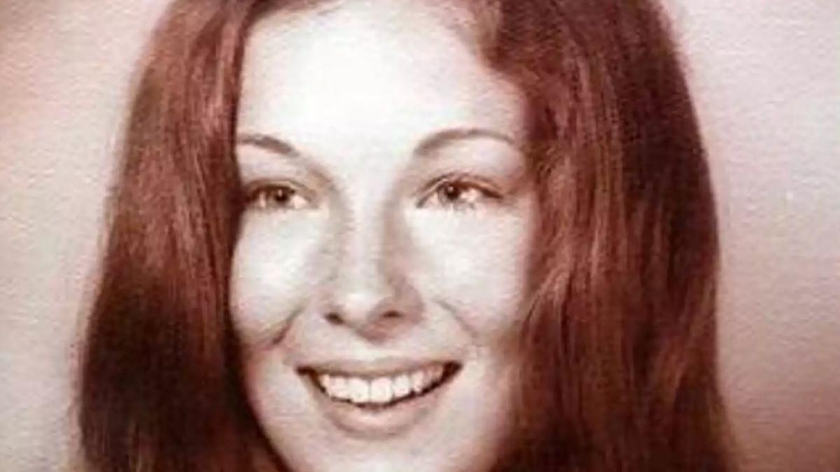 pahar aruncat cos gunoi aeroport rezolvat crima 47 de ani