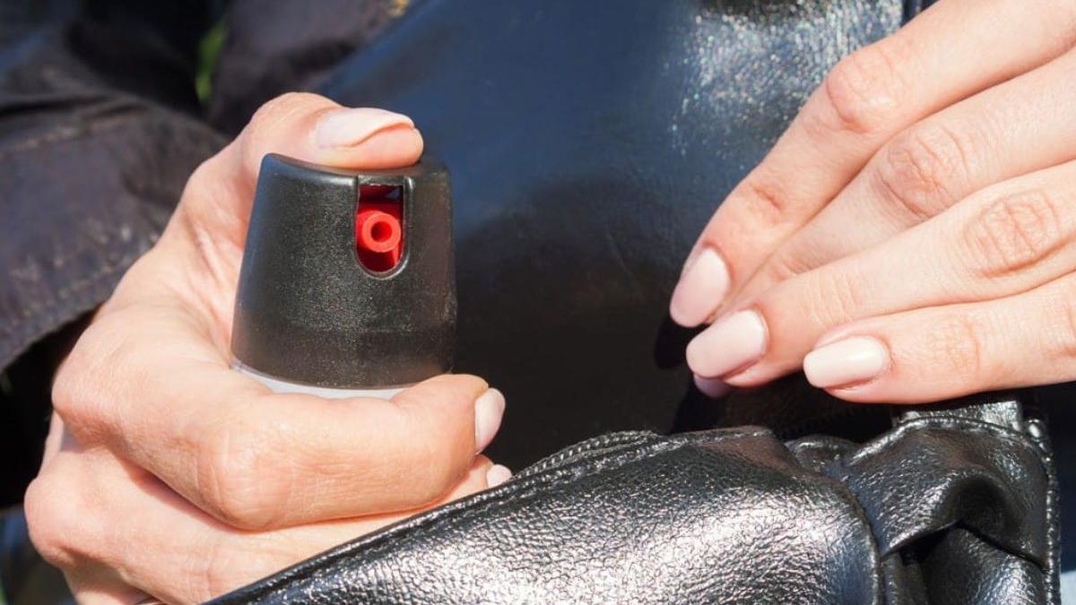 ce este spray piper de ce ar trebui sa il ai mereu cu tine