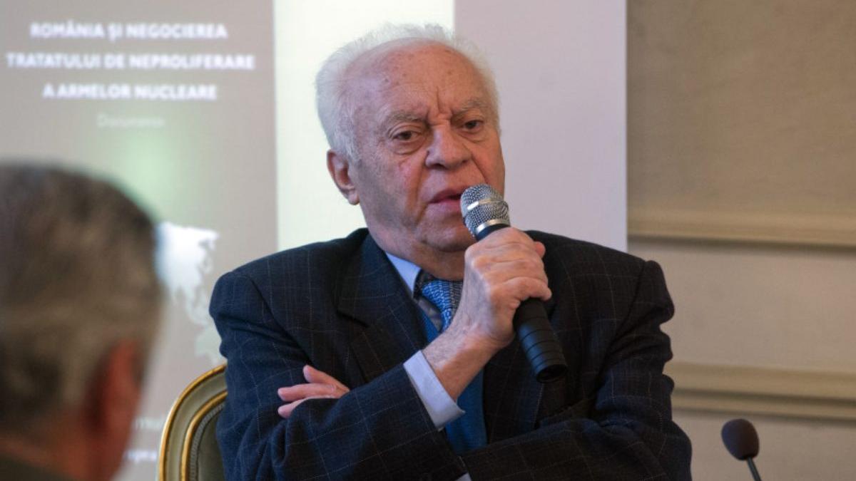 nicolae ecobescu diplomat cariera fost ambasador al romaniei a murit 91 ani