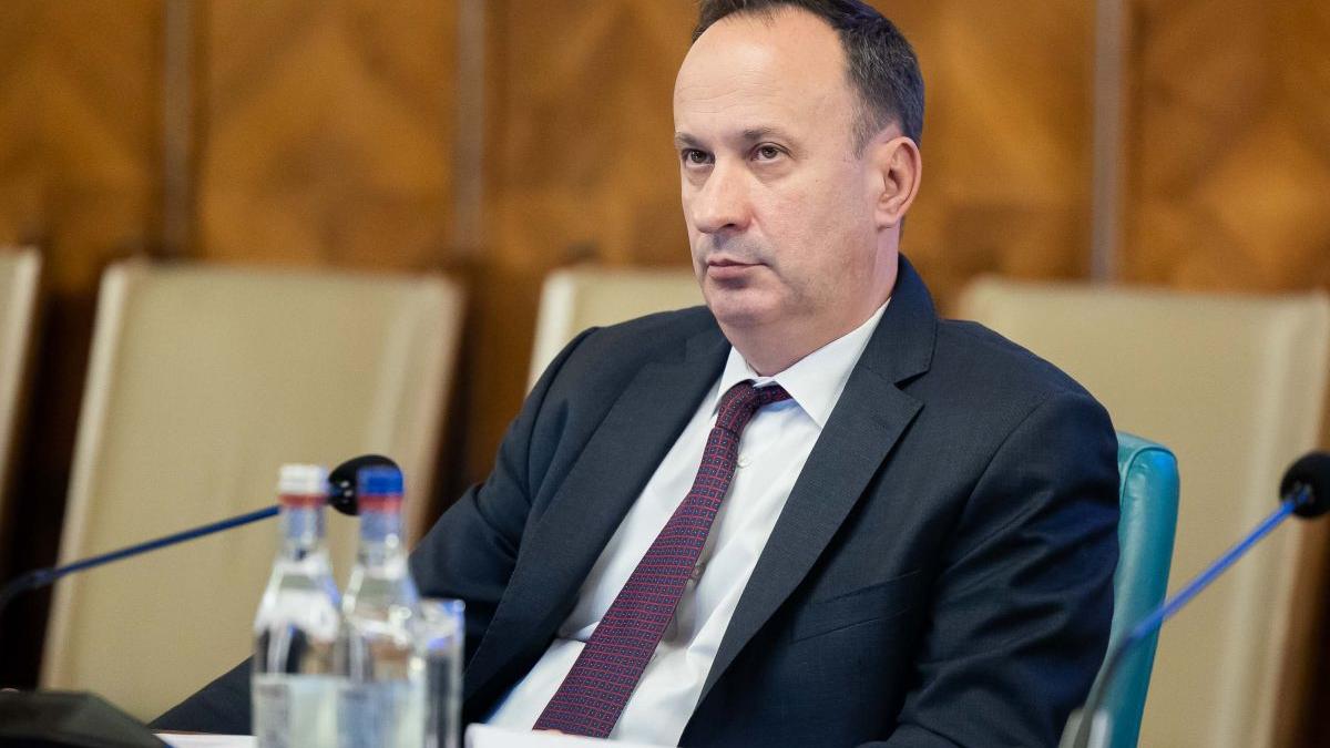 oficial romanii pot amana rate banci