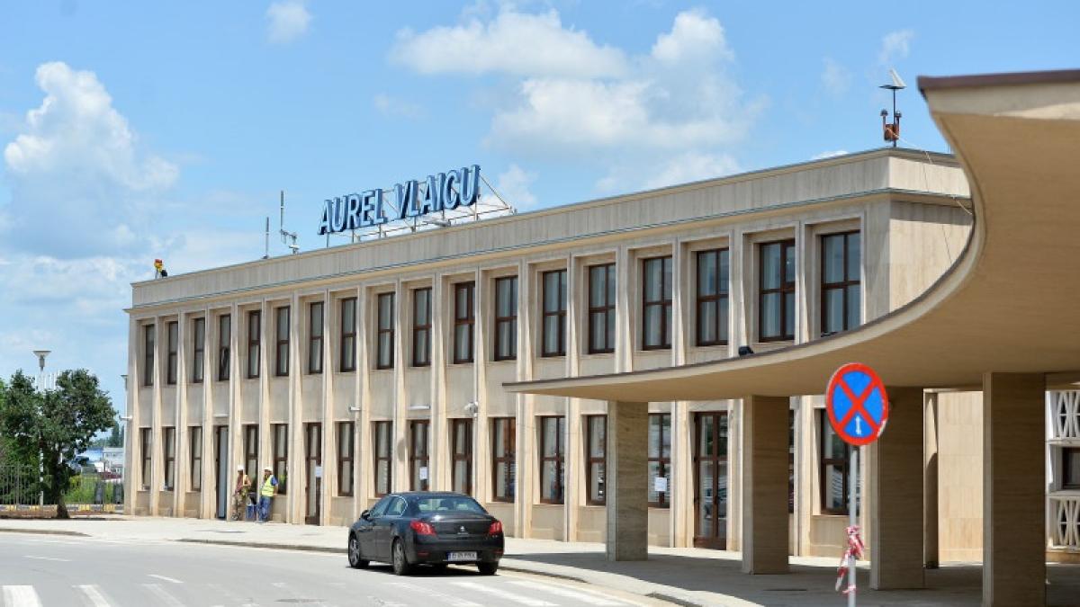 redeschidere aeroport baneasa curse linie 1 august