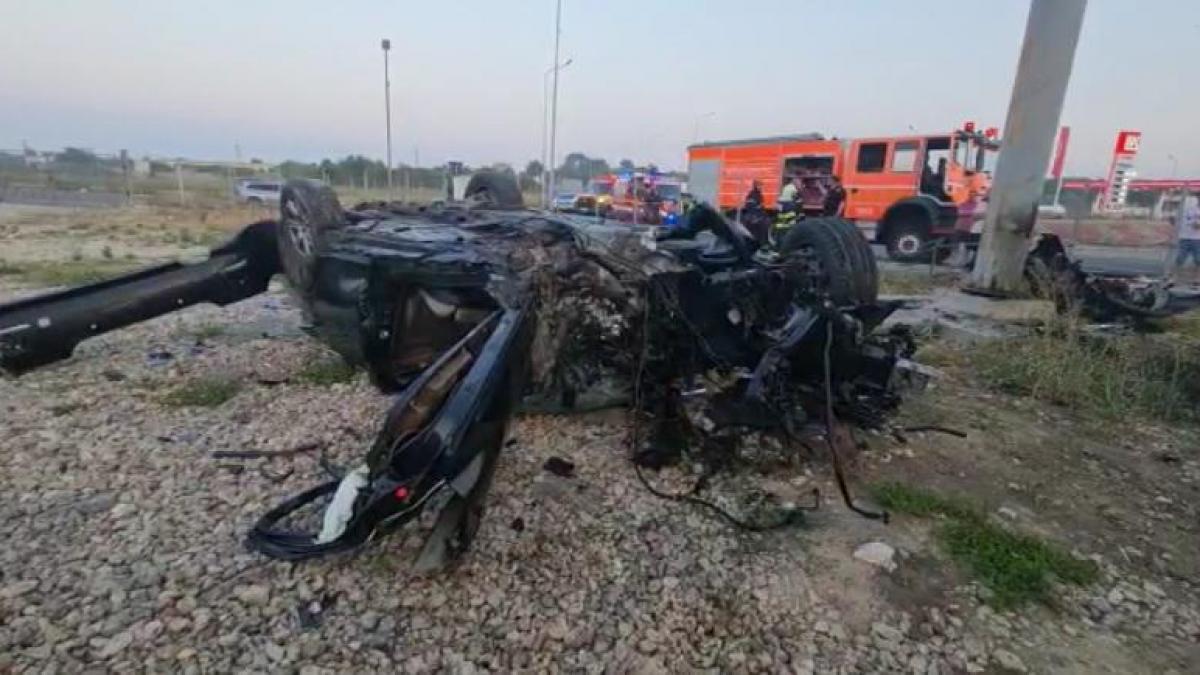 un constantean a murit dupa ce a pierdut controlul volanului si a zburat cu masina peste un sens