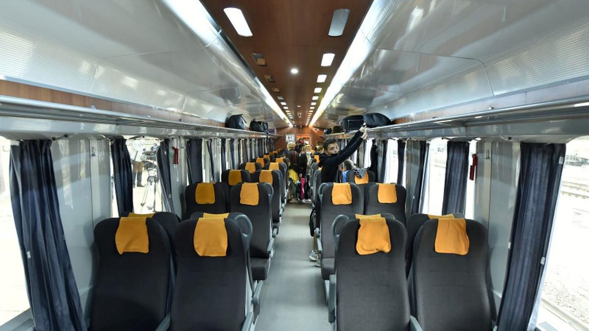 pedofil prins abuz sexual copil tren calatori brasov