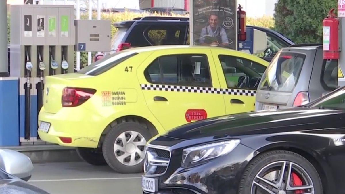 benzina mai ieftina 29 bani scadere pret petrol cat costa acum plin benzina