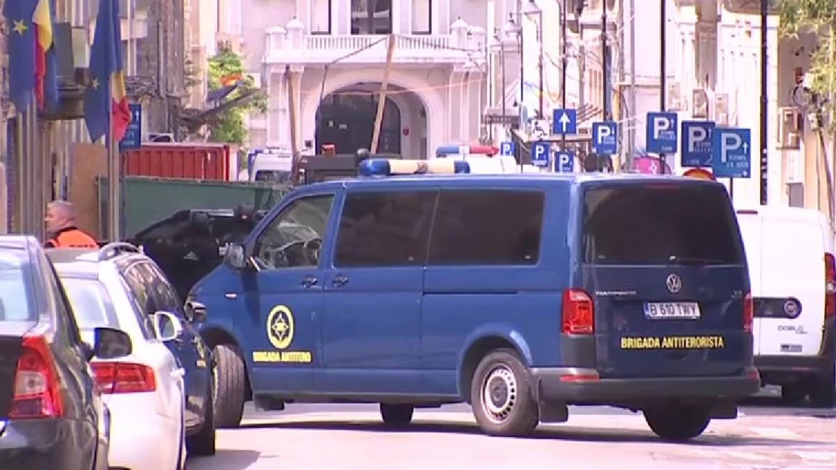 alerta bomba sectorul 1 bucuresti bagaj suspect cercul militar
