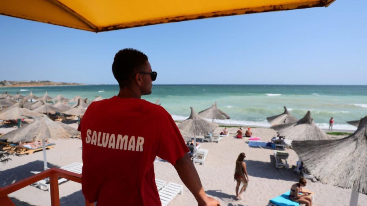 litoral turisti mare romania preturi